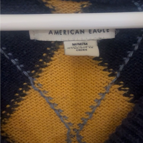 American Eagle sweater vest - Picture 3 of 3
